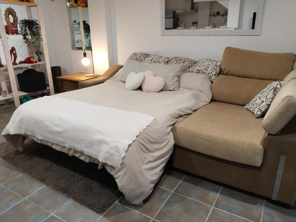 Acogedor Apartamento Loft Alhaurin de la Torre Bagian luar foto