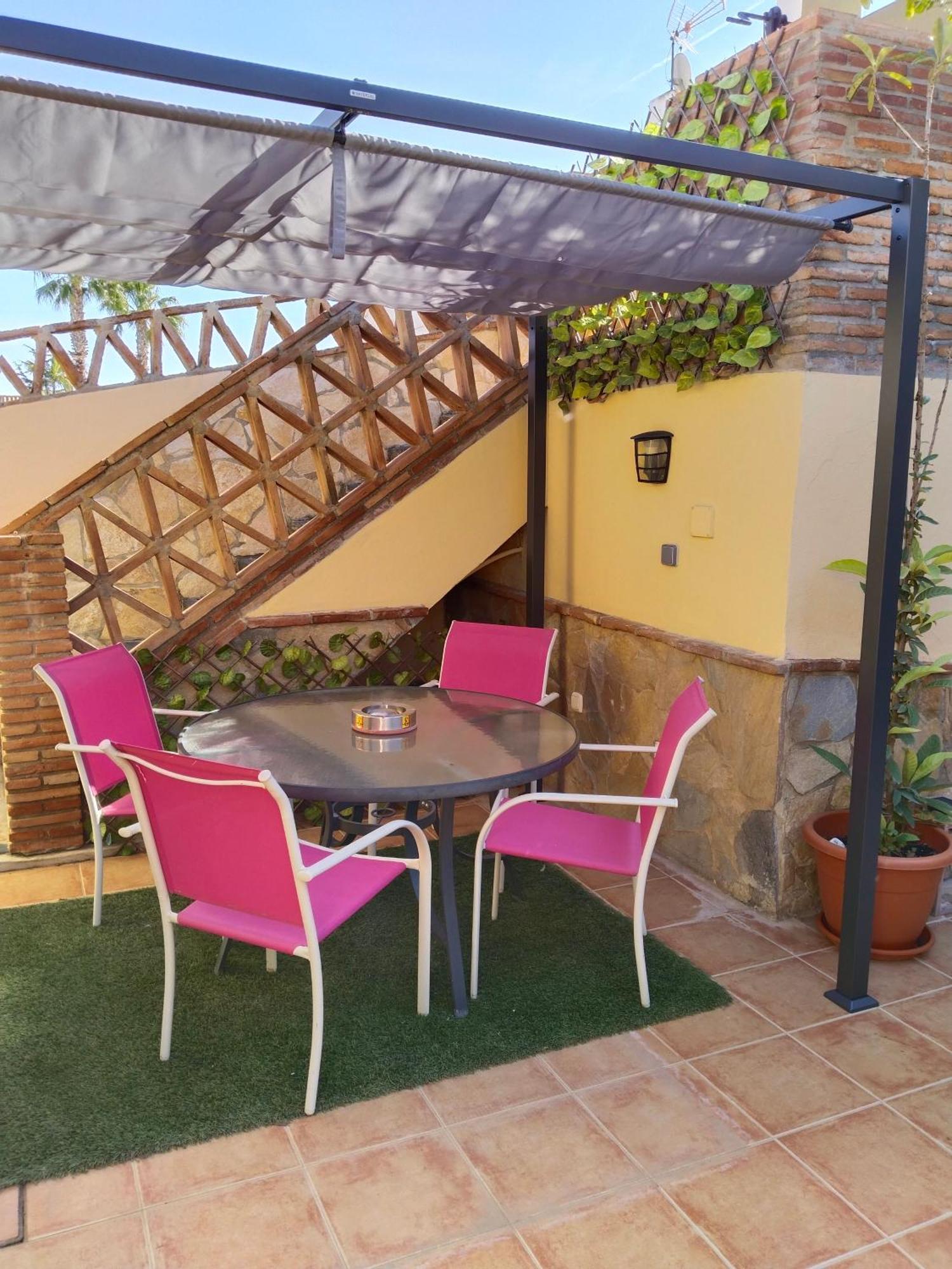 Acogedor Apartamento Loft Alhaurin de la Torre Bagian luar foto