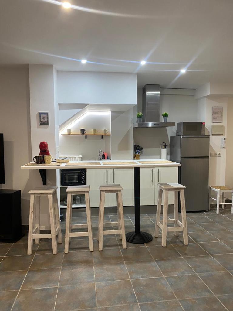 Acogedor Apartamento Loft Alhaurin de la Torre Bagian luar foto