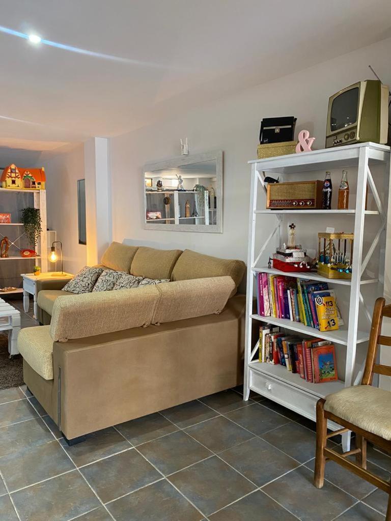 Acogedor Apartamento Loft Alhaurin de la Torre Bagian luar foto