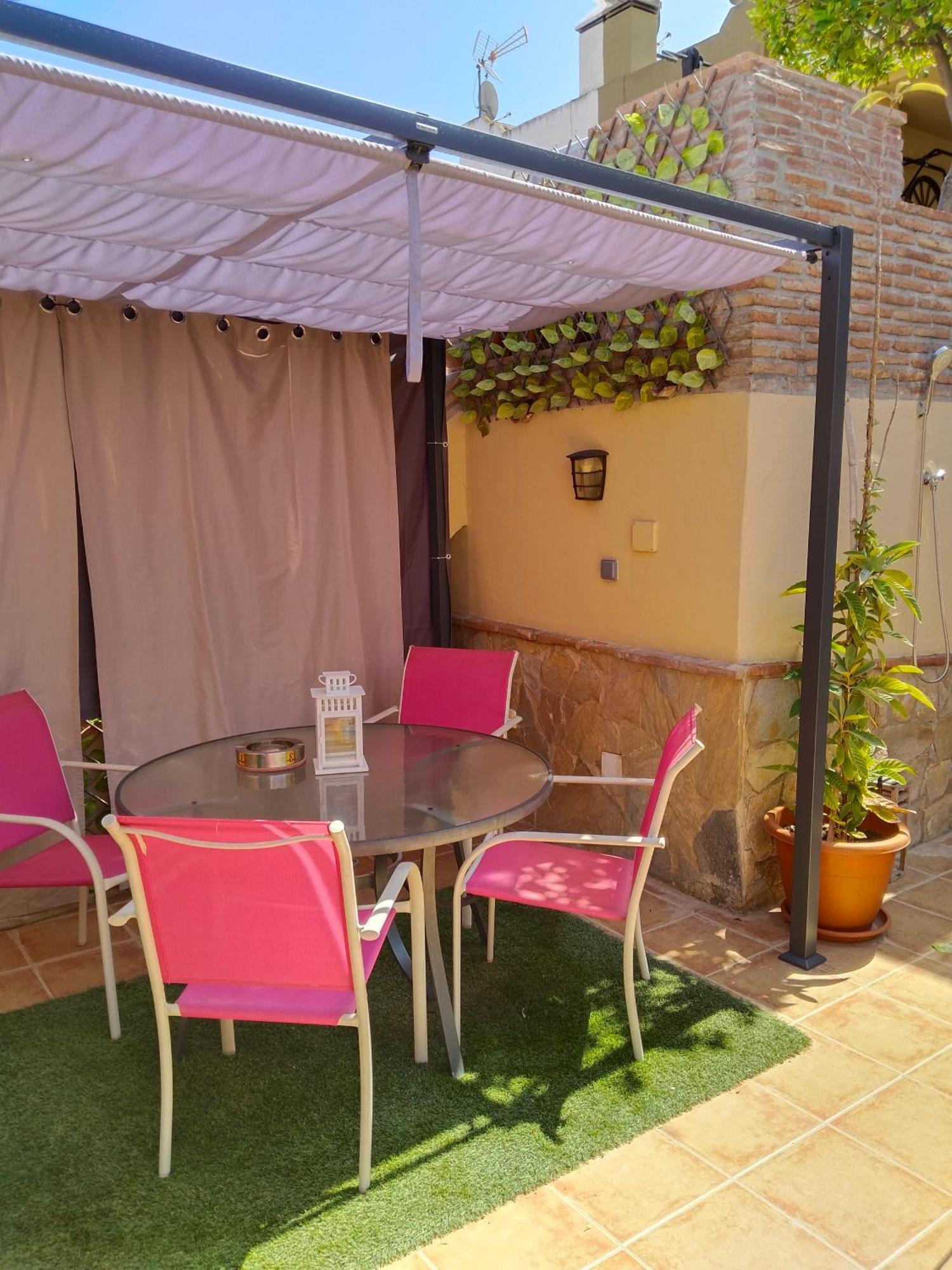 Acogedor Apartamento Loft Alhaurin de la Torre Bagian luar foto