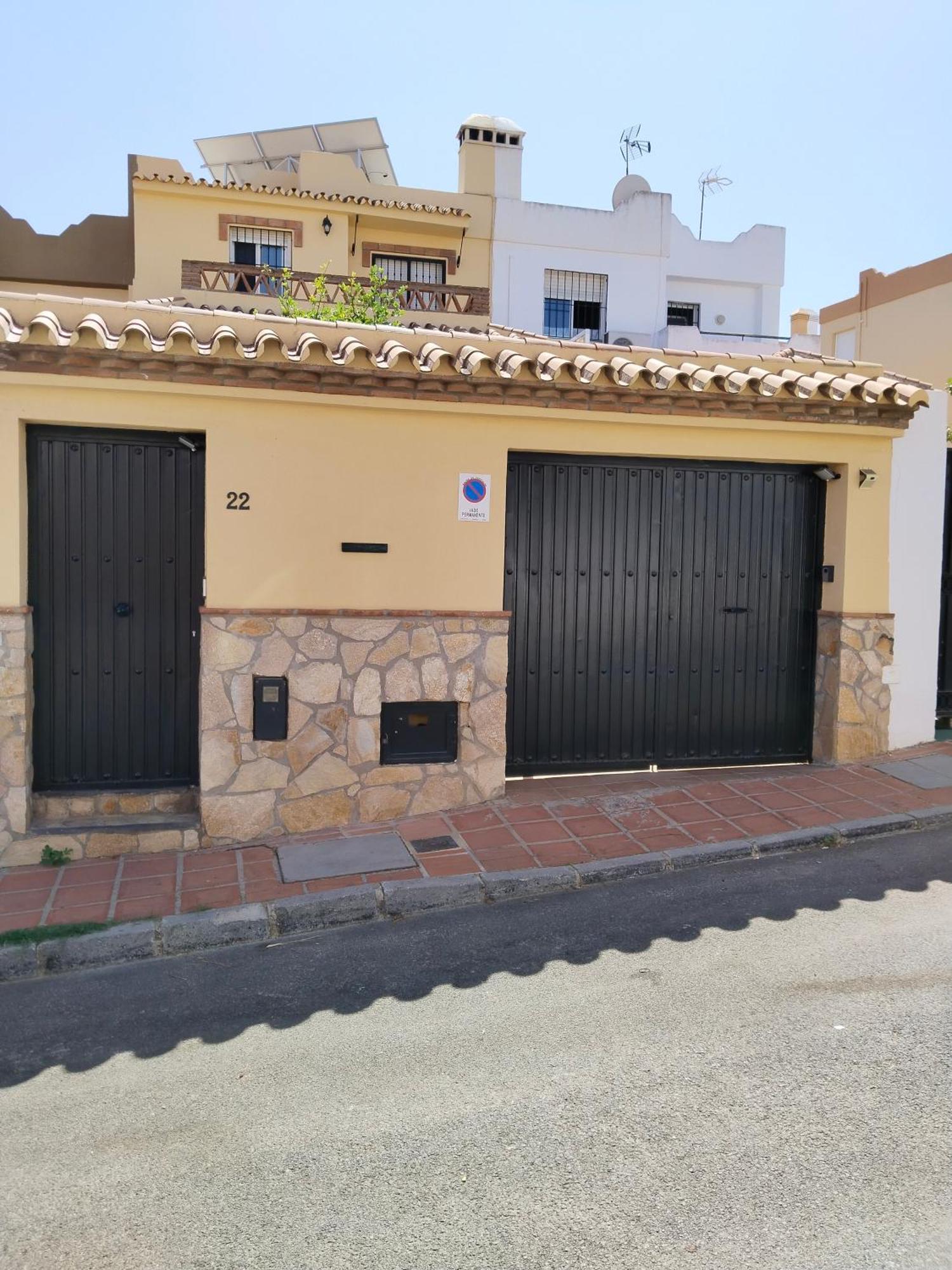 Acogedor Apartamento Loft Alhaurin de la Torre Bagian luar foto