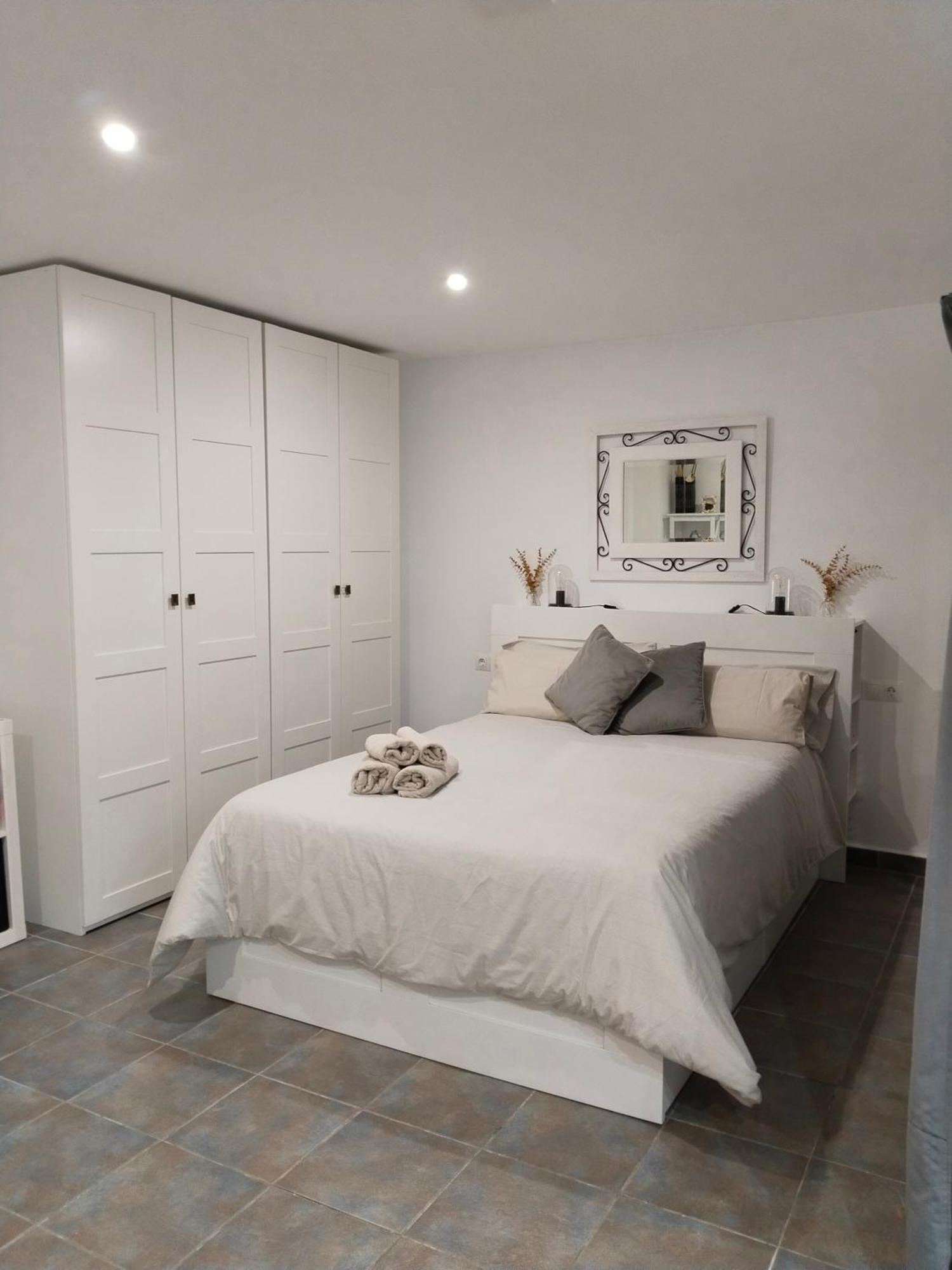Acogedor Apartamento Loft Alhaurin de la Torre Bagian luar foto