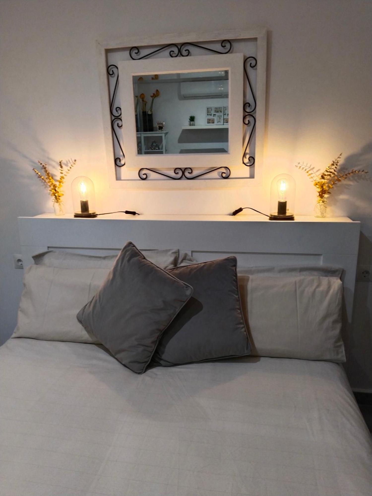 Acogedor Apartamento Loft Alhaurin de la Torre Bagian luar foto