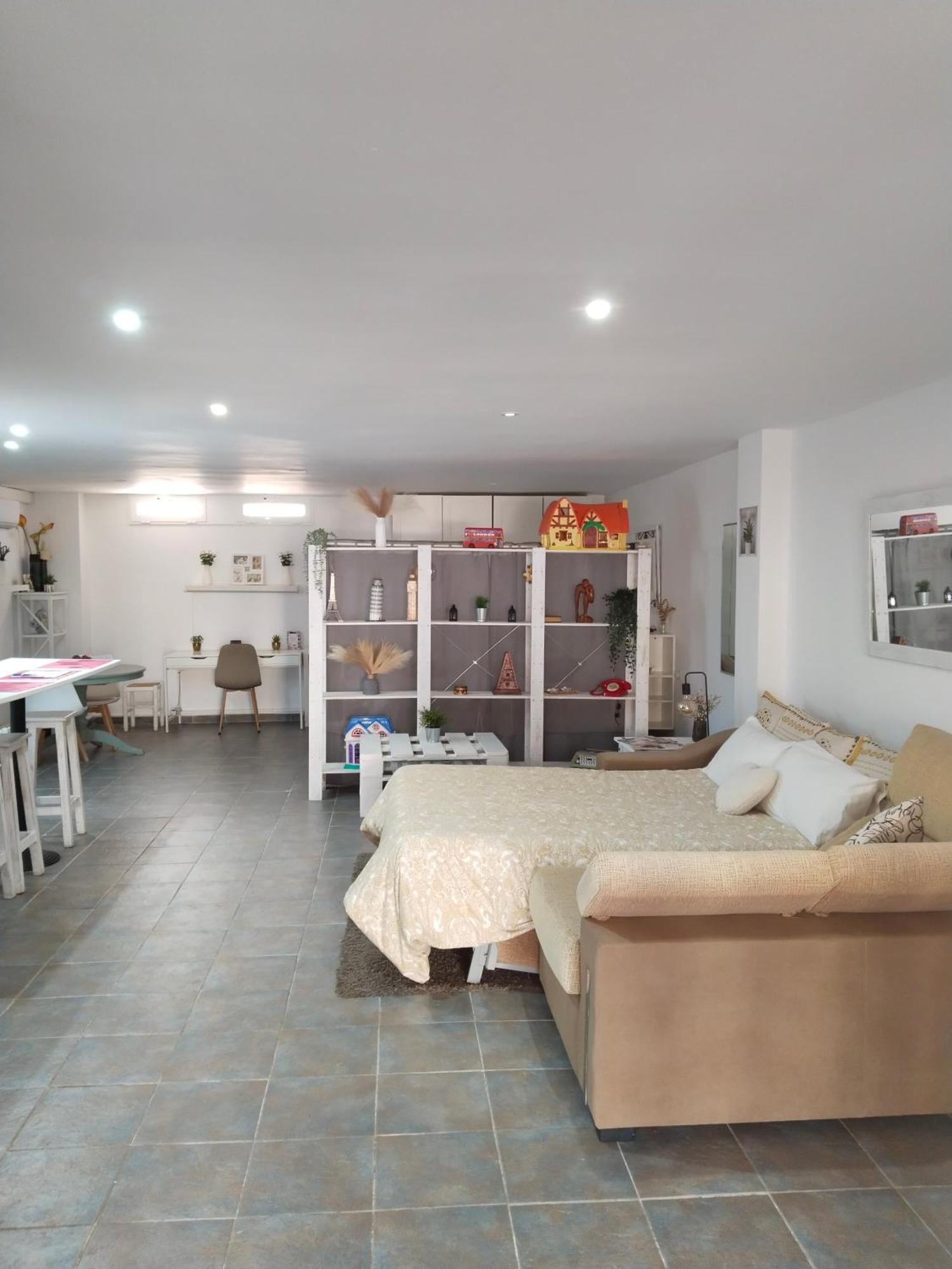 Acogedor Apartamento Loft Alhaurin de la Torre Bagian luar foto